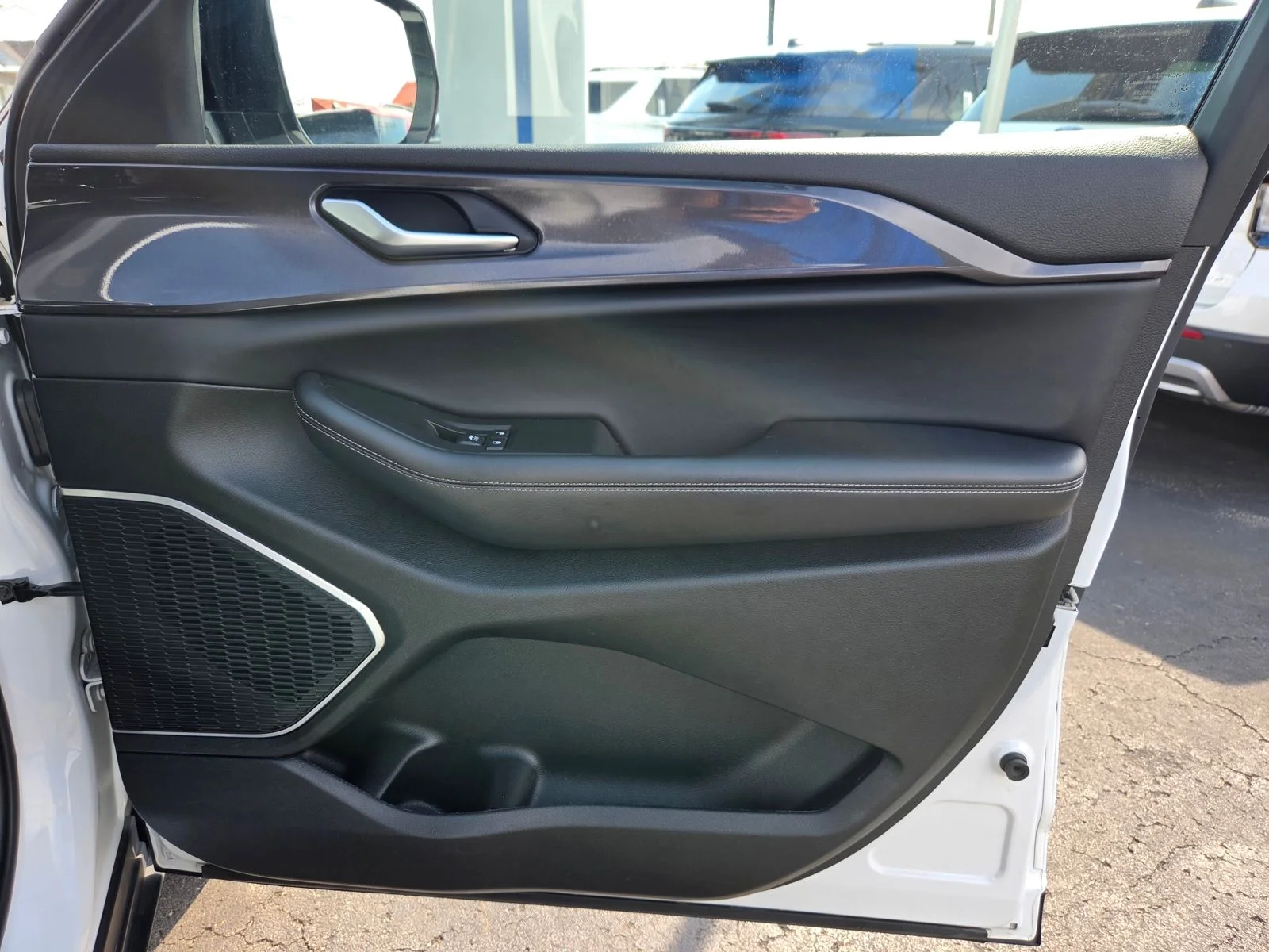 Used 2021 Bright White Clearcoat Jeep Altitude image 45