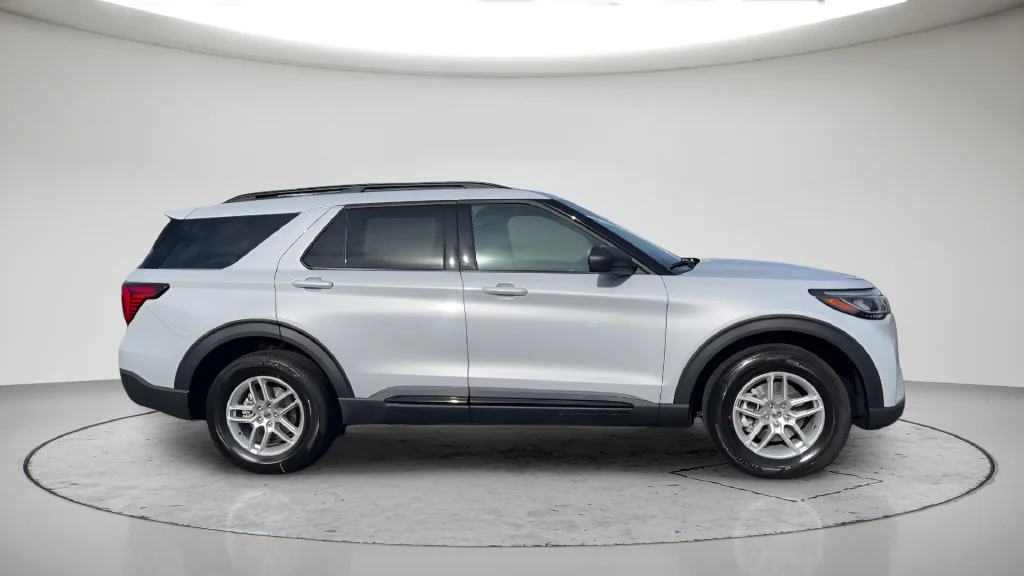 New 2026 White Ford Active image 5