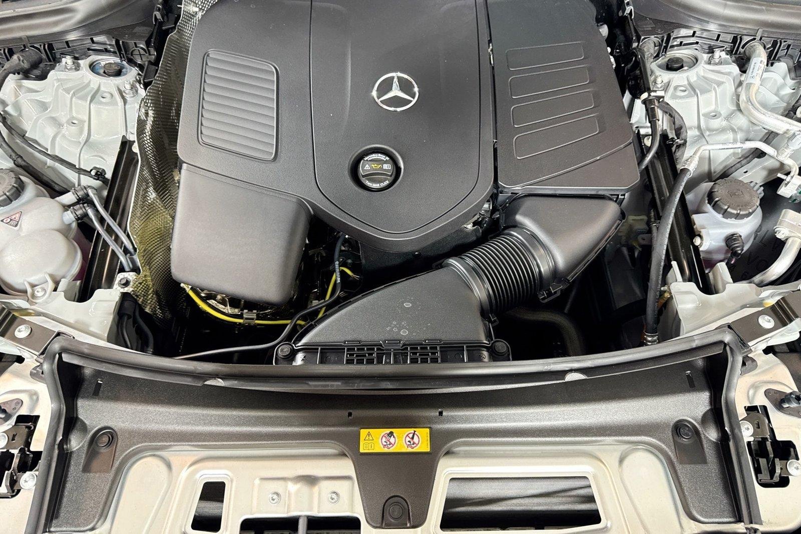 New 2026 Manufaktur Alpine Grey Mercedes-Benz GLC 300 image 28