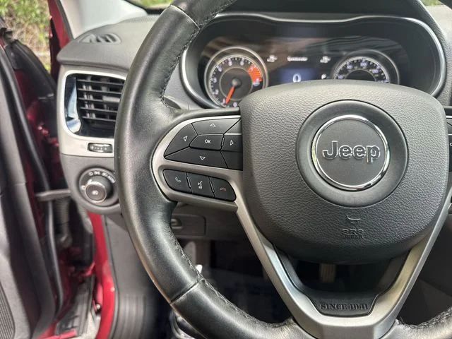 Used 2019 Red Jeep Limited image 17