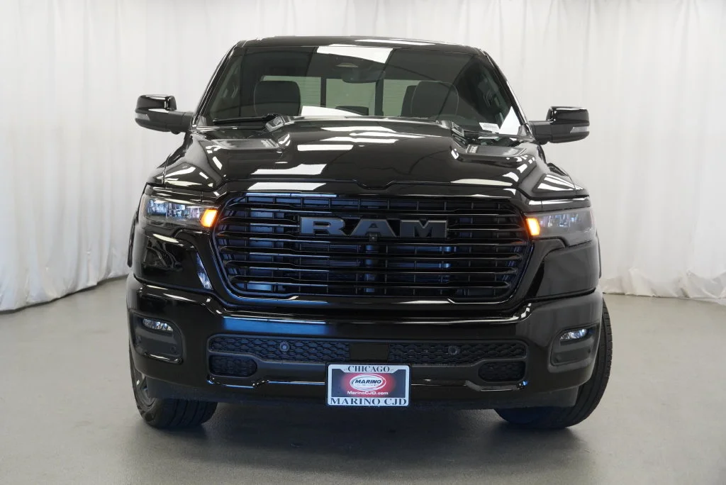 New 2027 Diamond Black Crystal Pearl-Coat Exterior Paint RAM Laramie image 10