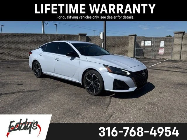 2023 Nissan Altima 2.5 SR's photo