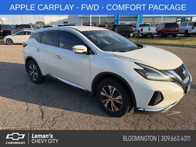 Used 2019 White Nissan S image 1