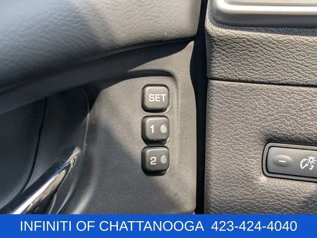 Used 2023 Red Nissan Platinum image 28