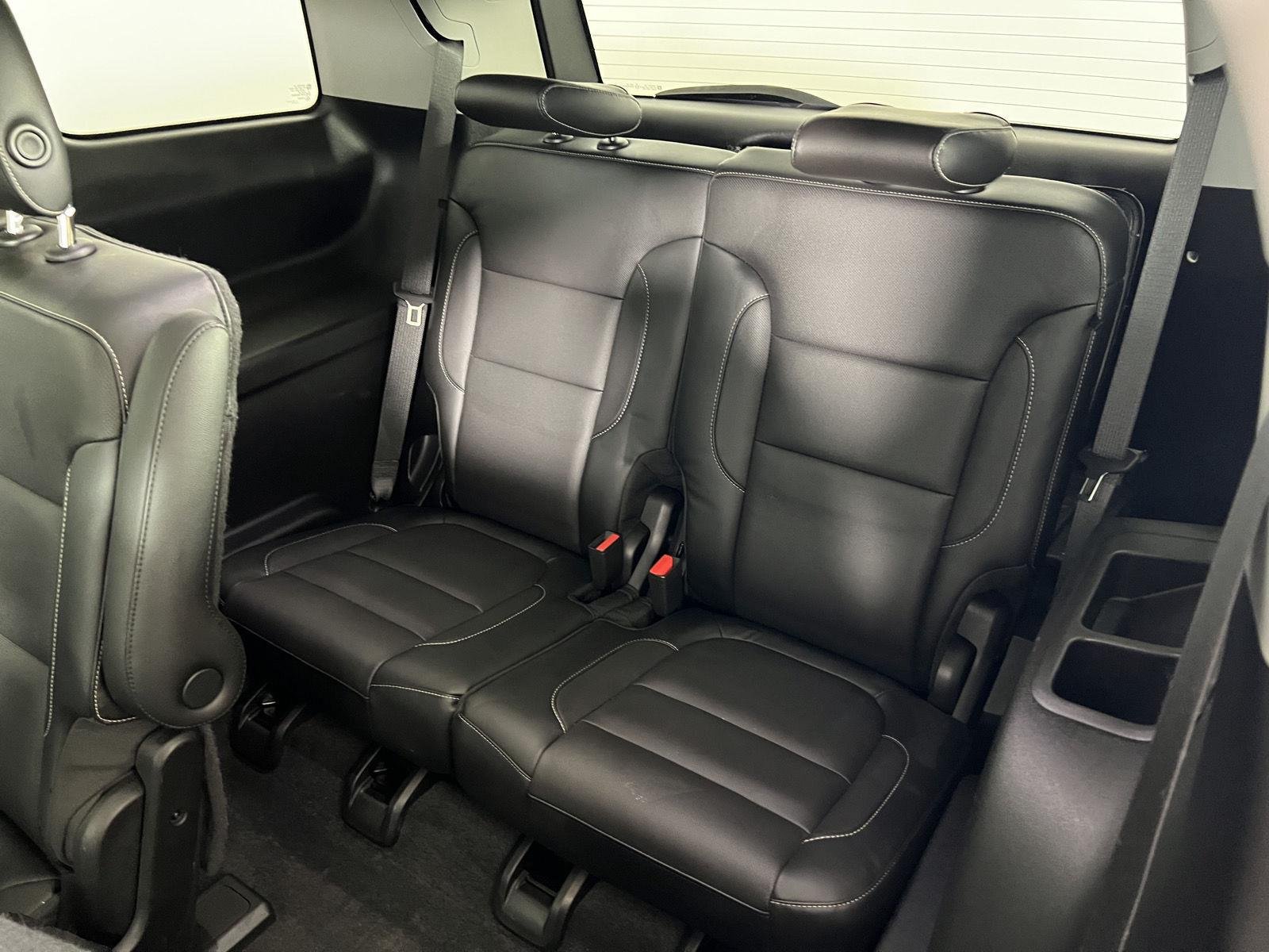 Used 2019 Ebony Twilight Metallic GMC SLT image 30