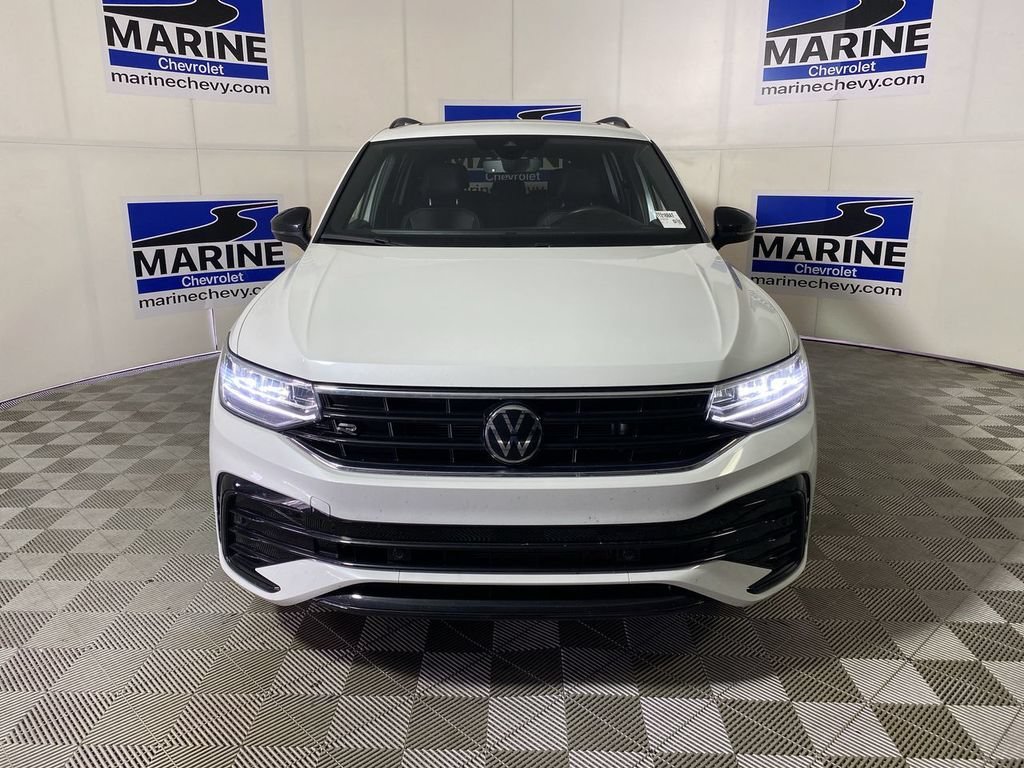 Used 2024 White Volkswagen 2.0T SE R-Line Black image 15