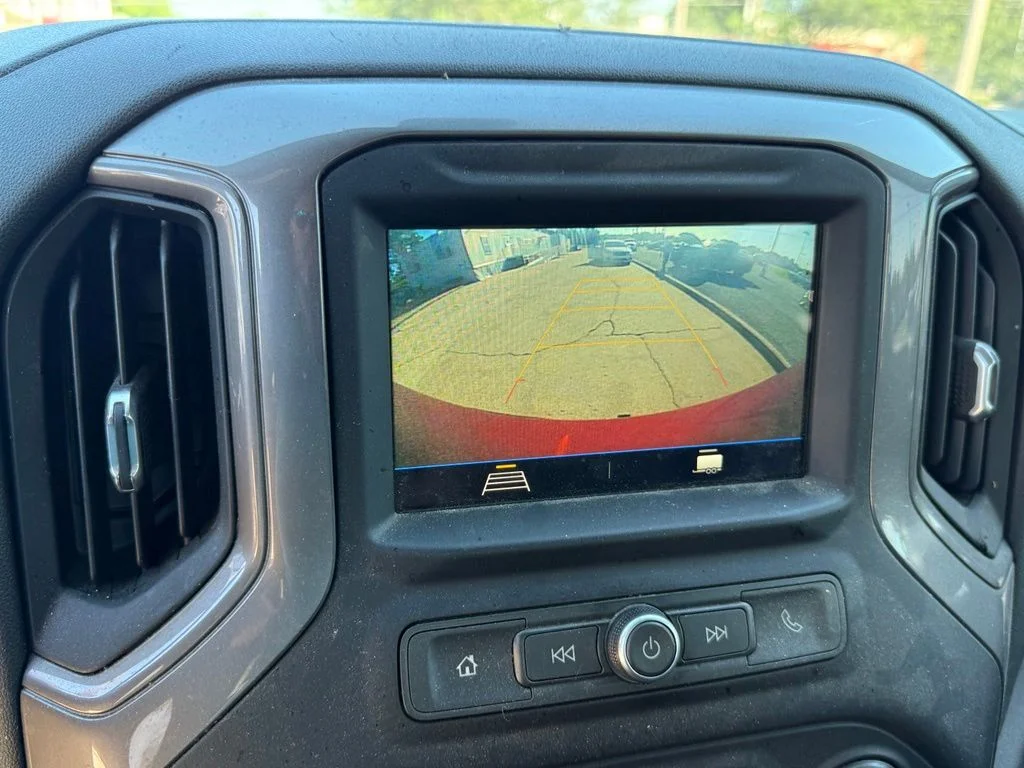 Used 2019 Red Chevrolet Custom image 20