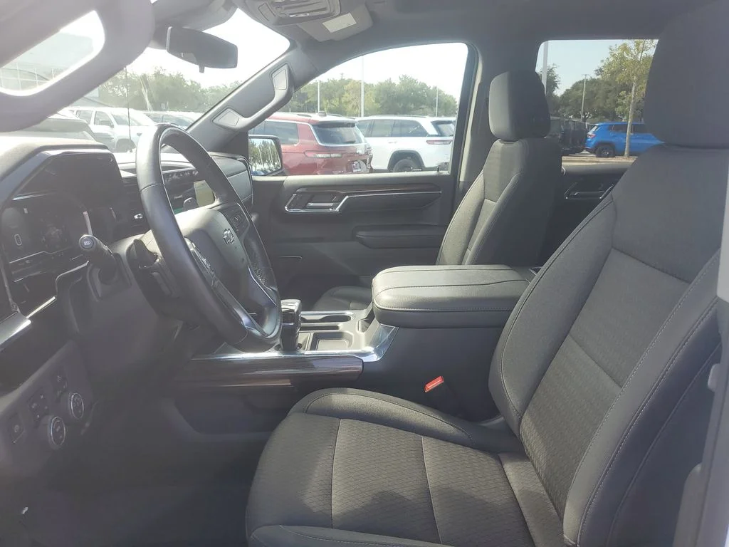 Used 2023 White Chevrolet LT Trail Boss image 13