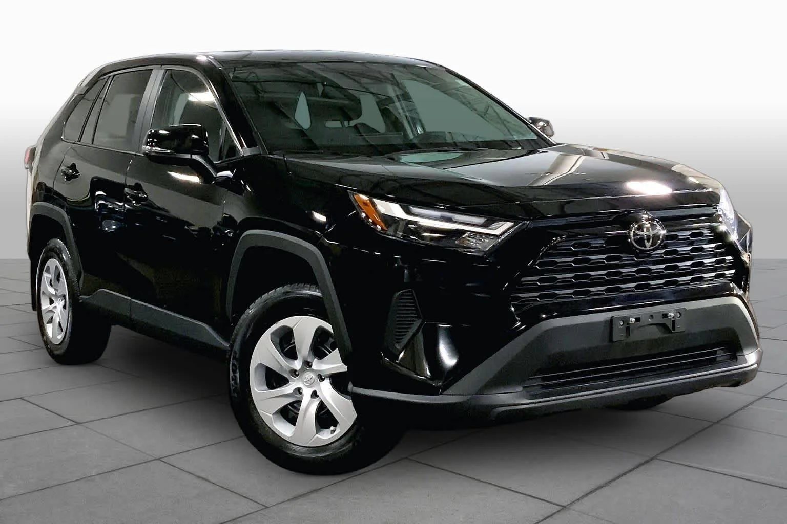 Used 2025 Midnight Black Metallic Toyota LE image 3