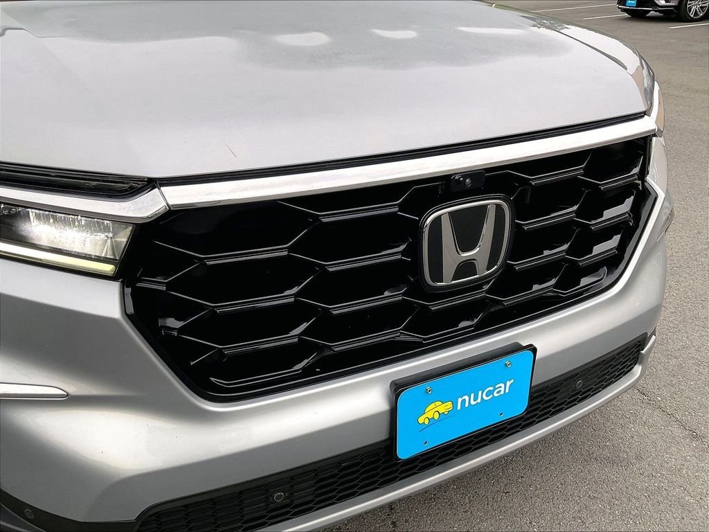 Used 2023 Lunar Silver Metallic Honda Elite image 32