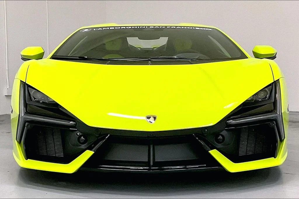 2025 Lamborghini Revuelto Base - Photo 2