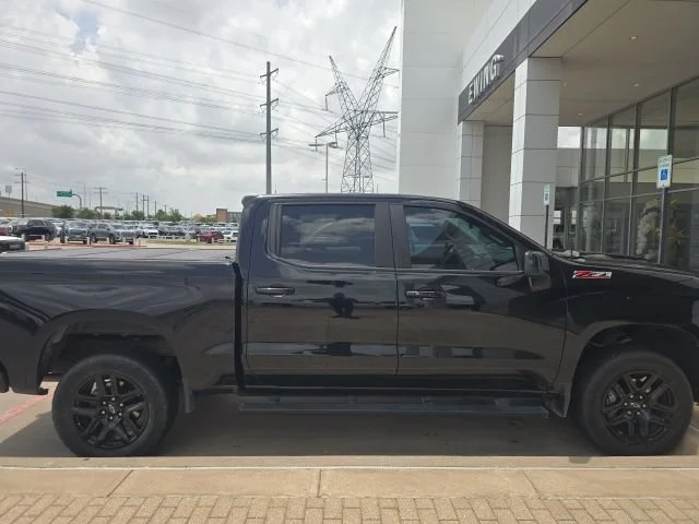 Used 2022 Black Chevrolet LT Trail Boss image 6