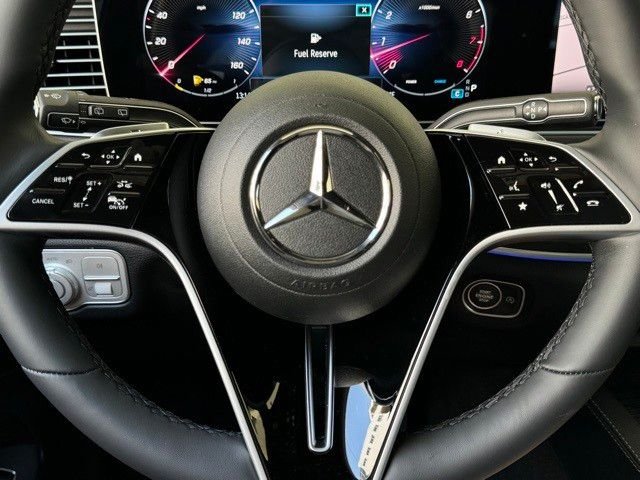 Certified Used 2025  Mercedes-Benz GLE 580 image 12