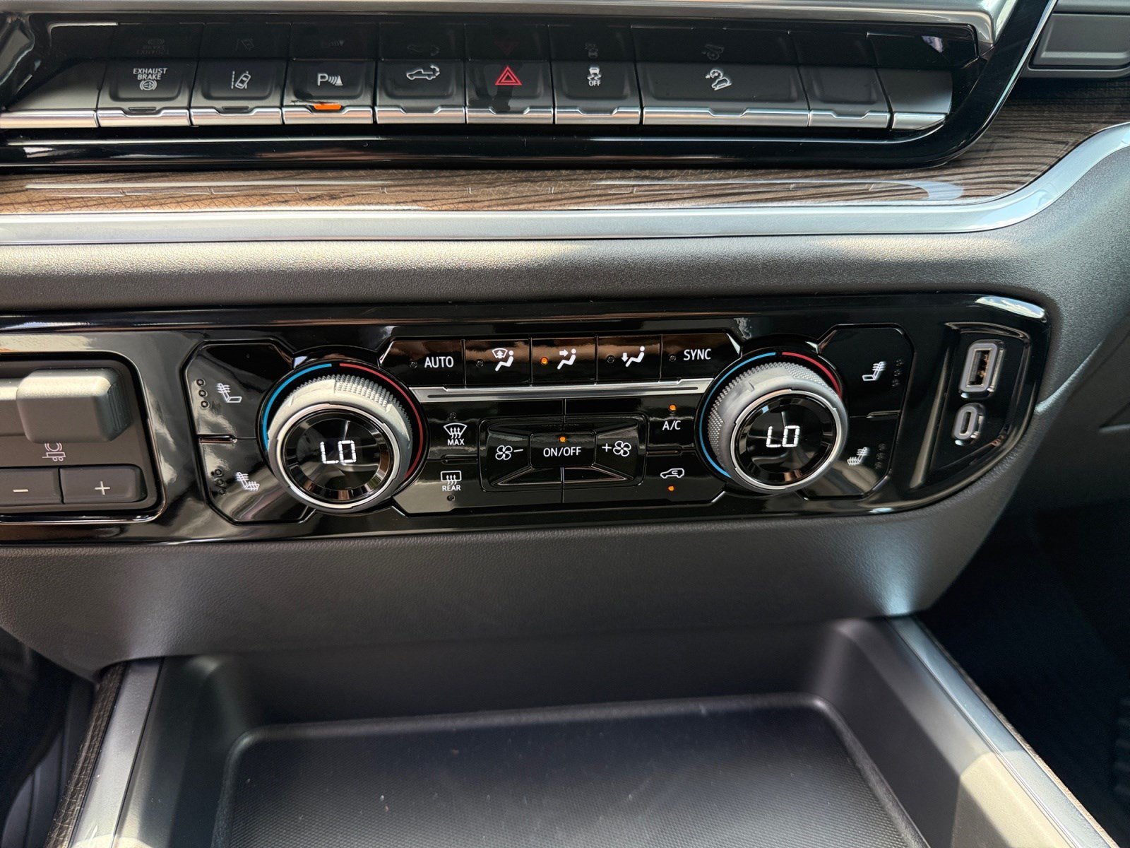 2026 Chevrolet Silverado 3500 HD LT - Photo 28