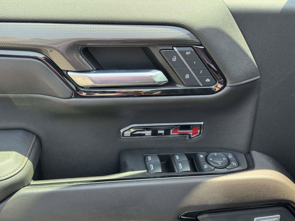 Used 2022 Black GMC AT4 image 18