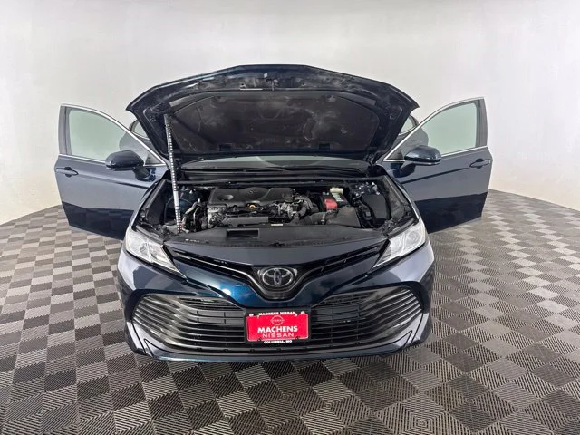Used 2018 Blue Toyota LE image 11