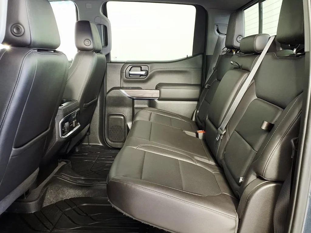 Used 2019 SHADOW GRAY METALLIC Chevrolet LTZ image 9