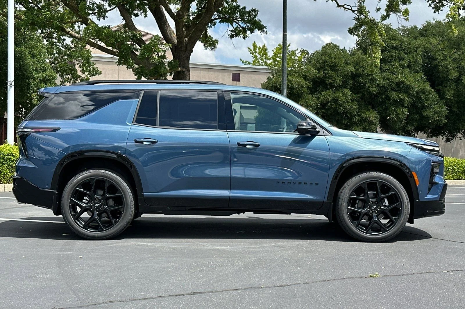 New 2026 Lakeshore Blue Metallic Chevrolet RS image 2