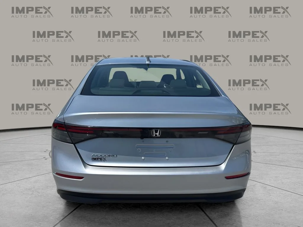 Used 2024 Silver Honda EX image 4