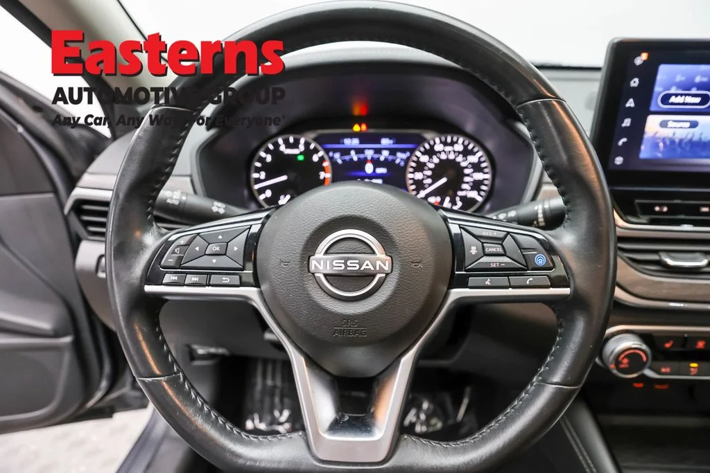 Used 2024 Gray Nissan 2.5 SV image 10