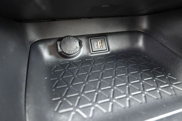 Used 2025 White Toyota XLE image 9