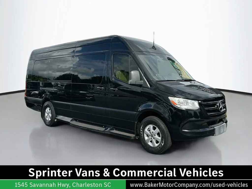 Used 2019 Jet Black Mercedes-Benz Cargo 170 WB EXT image 7