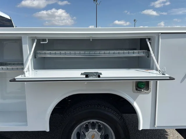New 2026 Summit White Chevrolet Work Truck image 7