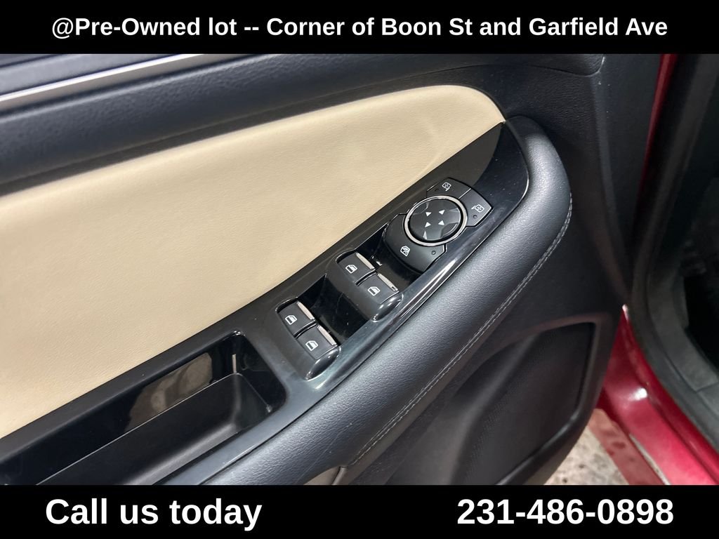 Used 2020 Red Ford SEL image 16