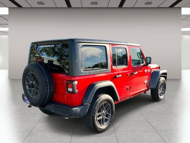 Used 2025 Red Jeep Sport S image 3