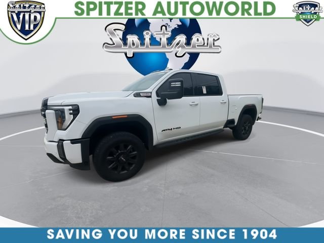 Used 2024 White GMC AT4 image 4
