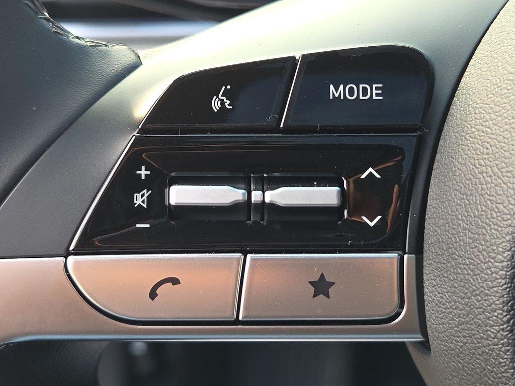 New 2025 Silver Hyundai Limited image 25