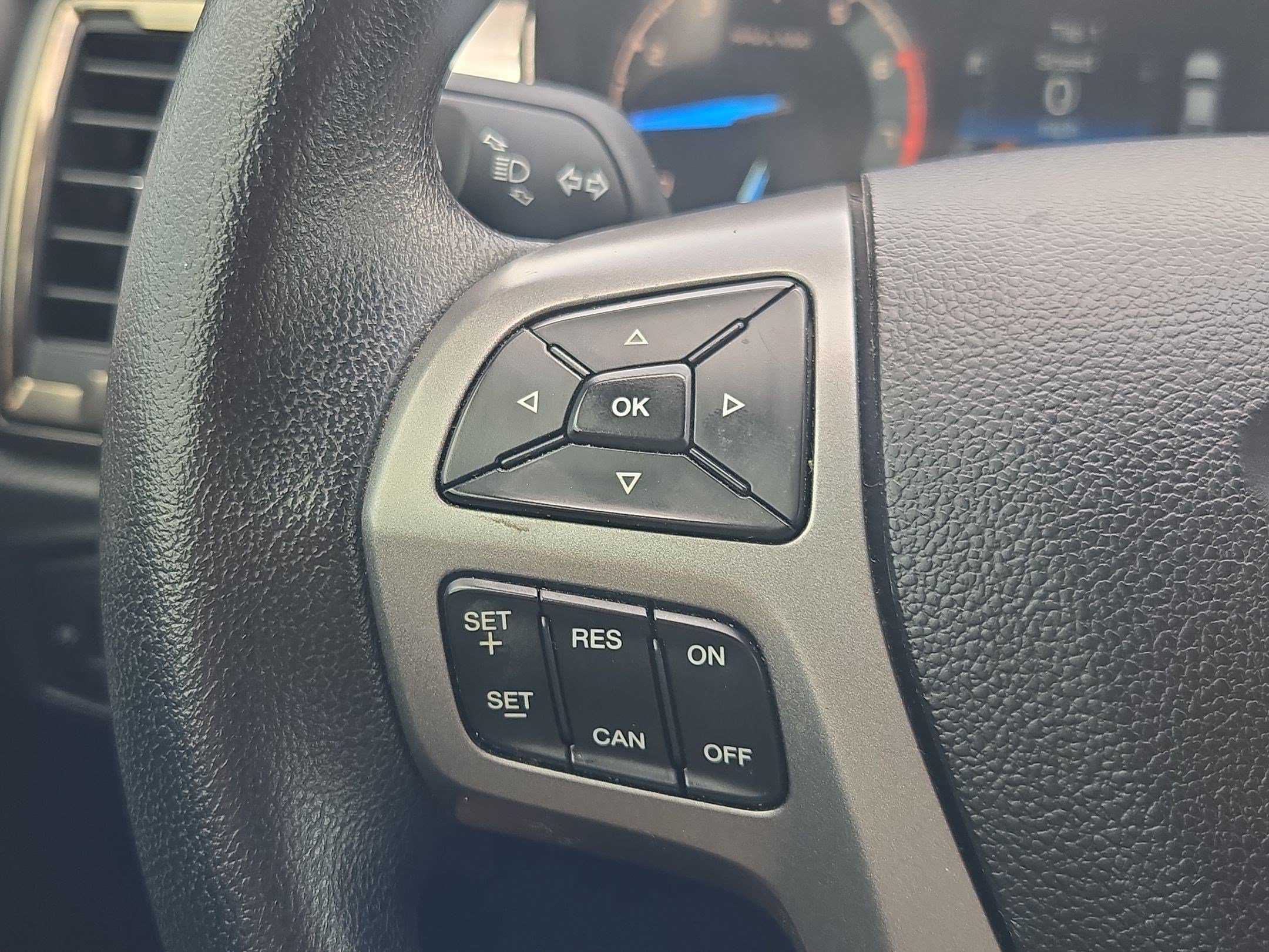 Used 2020 Blue Ford XLT image 15