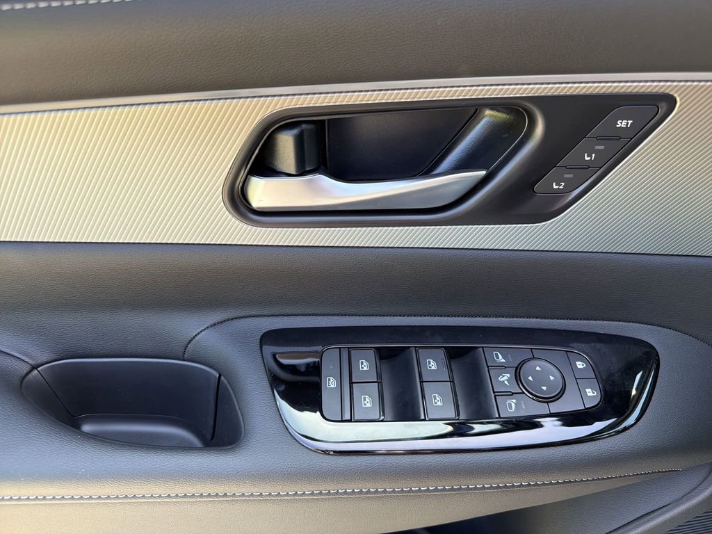 New 2026 Blue Nissan Platinum image 15