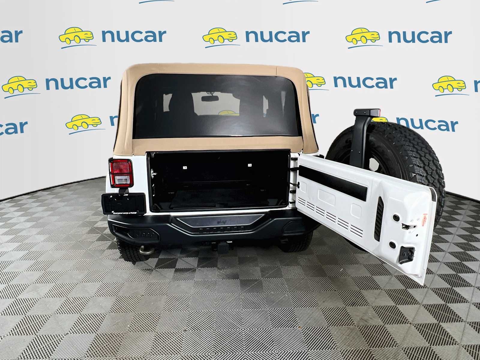Used 2018 Bright White Clearcoat Jeep Golden Eagle image 24