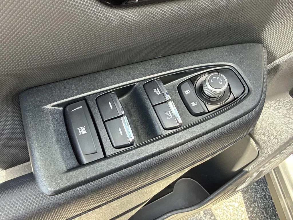 Used 2025 Beige Subaru Limited image 21