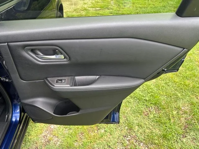 Used 2024 Blue Nissan SV image 37