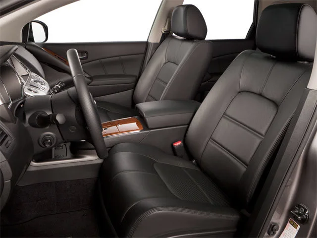 Used 2013 Super Black Clearcoat Nissan LE image 11