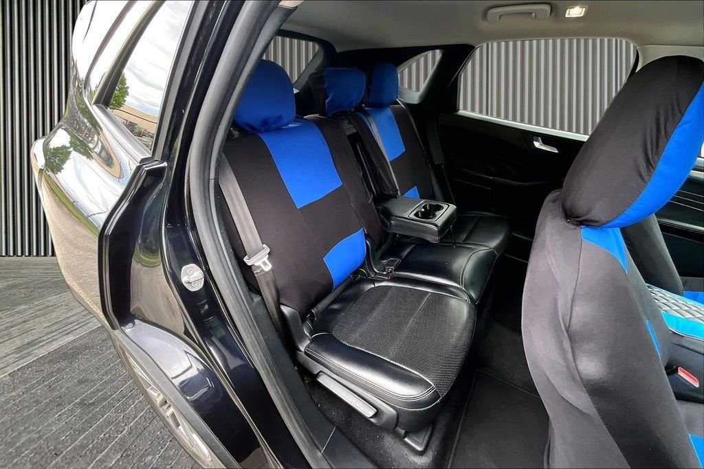 Used 2021 Blue Ford SEL image 28