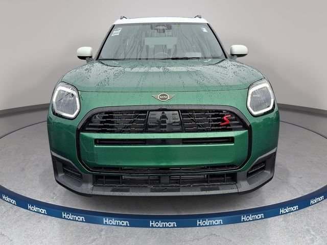 New 2027 Green MINI Signature Plus image 2