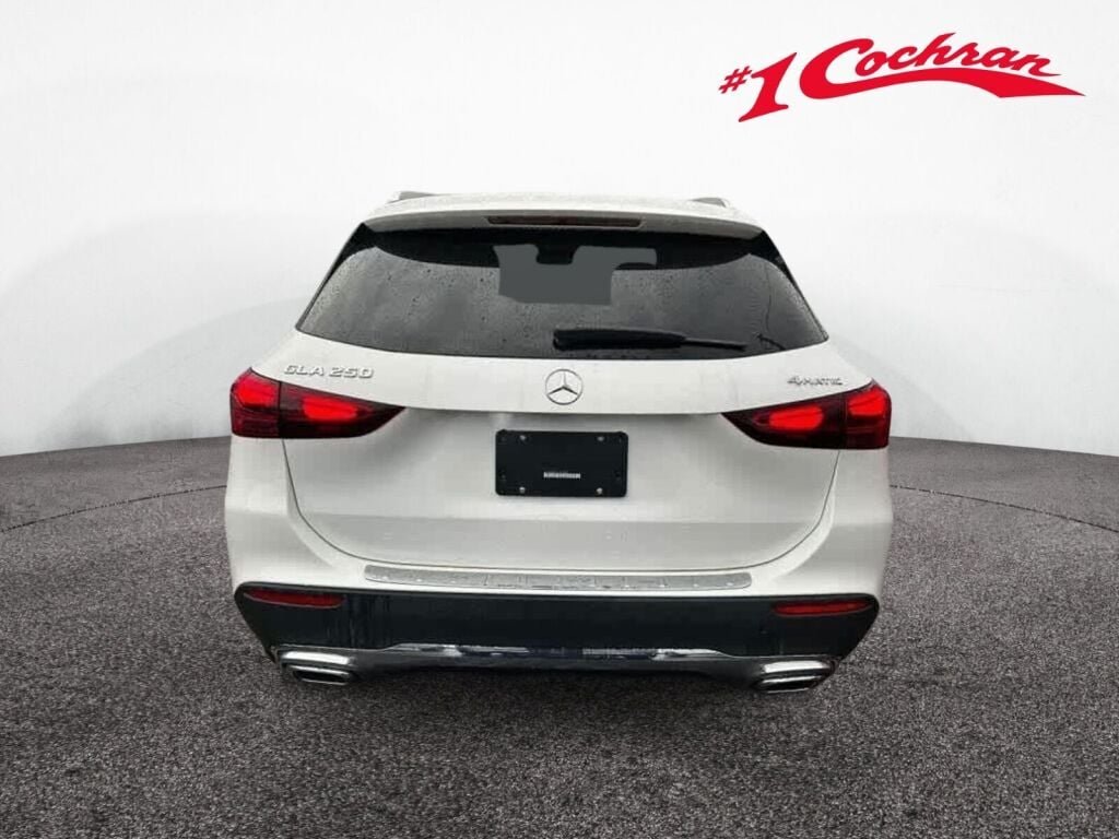 New 2026 Polar White Mercedes-Benz GLA 250 image 17