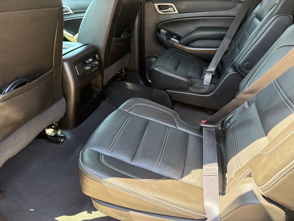 Used 2019 Black GMC Denali image 17