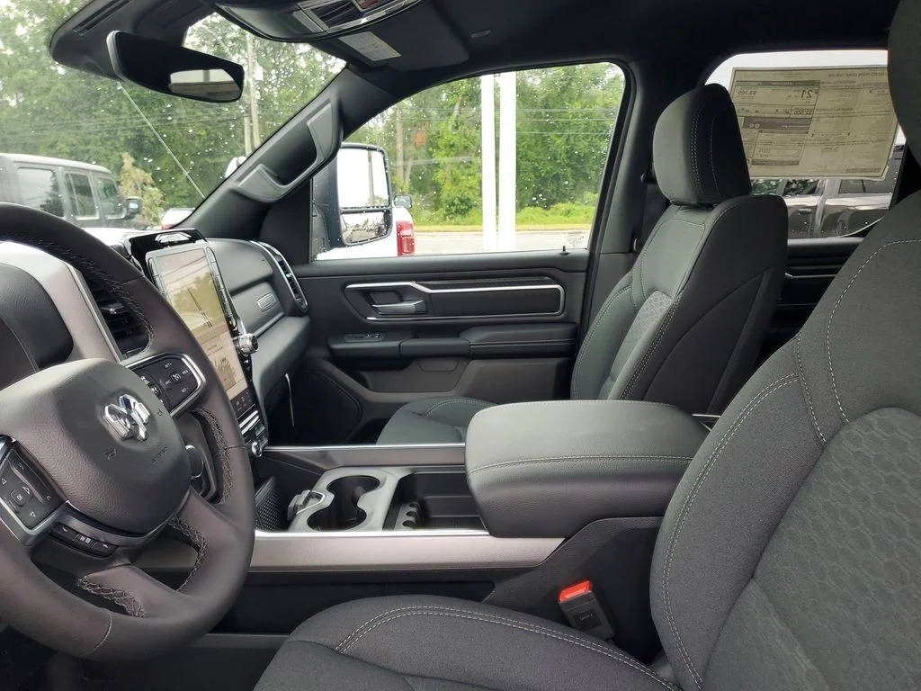 2025 RAM 1500 Big Horn/Lone Star - Photo 9