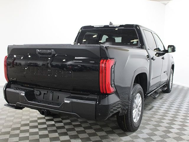 2026 Toyota Tundra SR5 - Photo 10