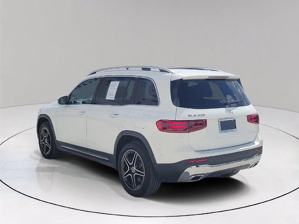 Certified Used 2026 White Mercedes-Benz GLB 250 image 4