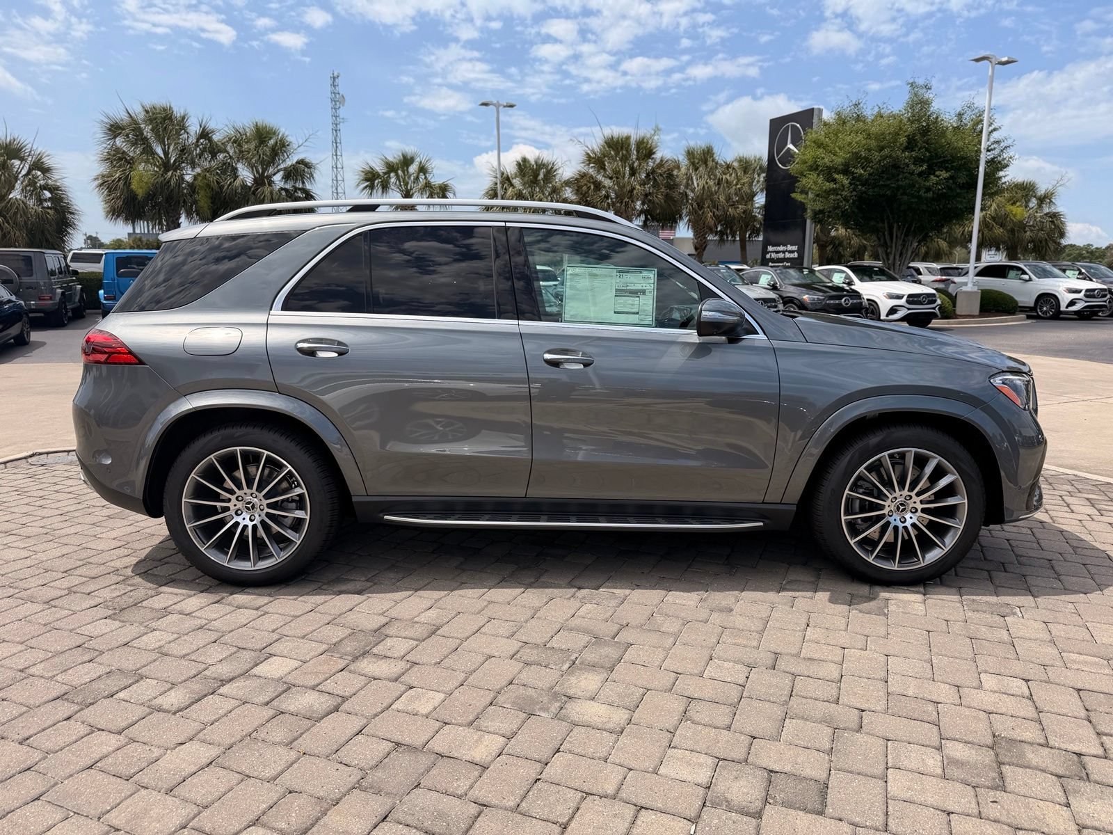 New 2026 Selenite Grey Metallic Mercedes-Benz GLE 450 image 35