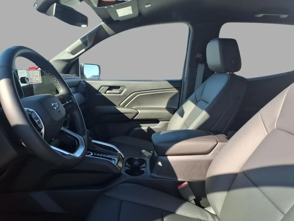 Used 2026 White Chevrolet Trail Boss image 7