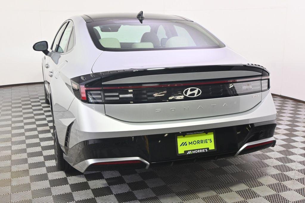 New 2026 Silver Hyundai SEL image 4