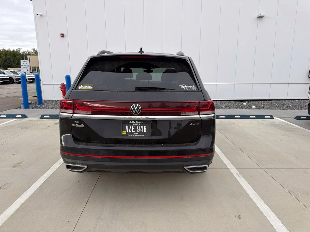 Used 2024  Volkswagen 2.0T SE image 6