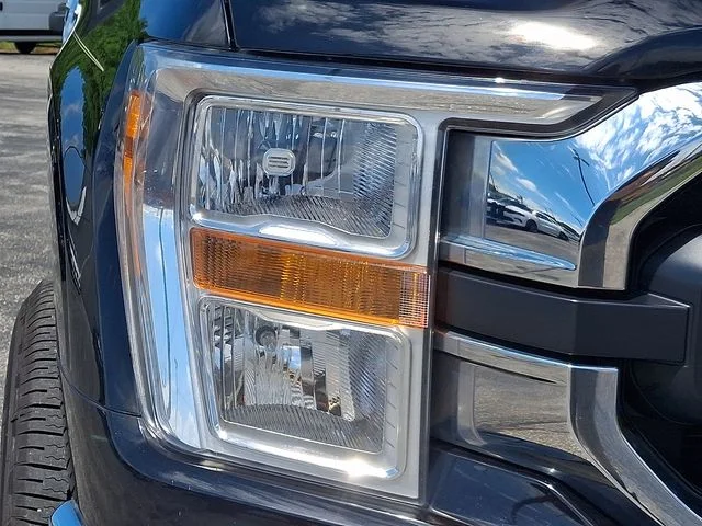 Used 2022  Ford XLT image 9