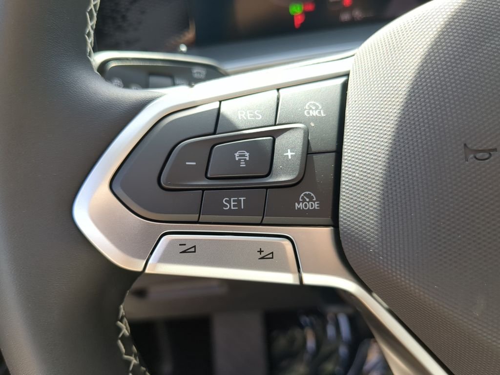 New 2026 Black Volkswagen 2.0T SE image 27